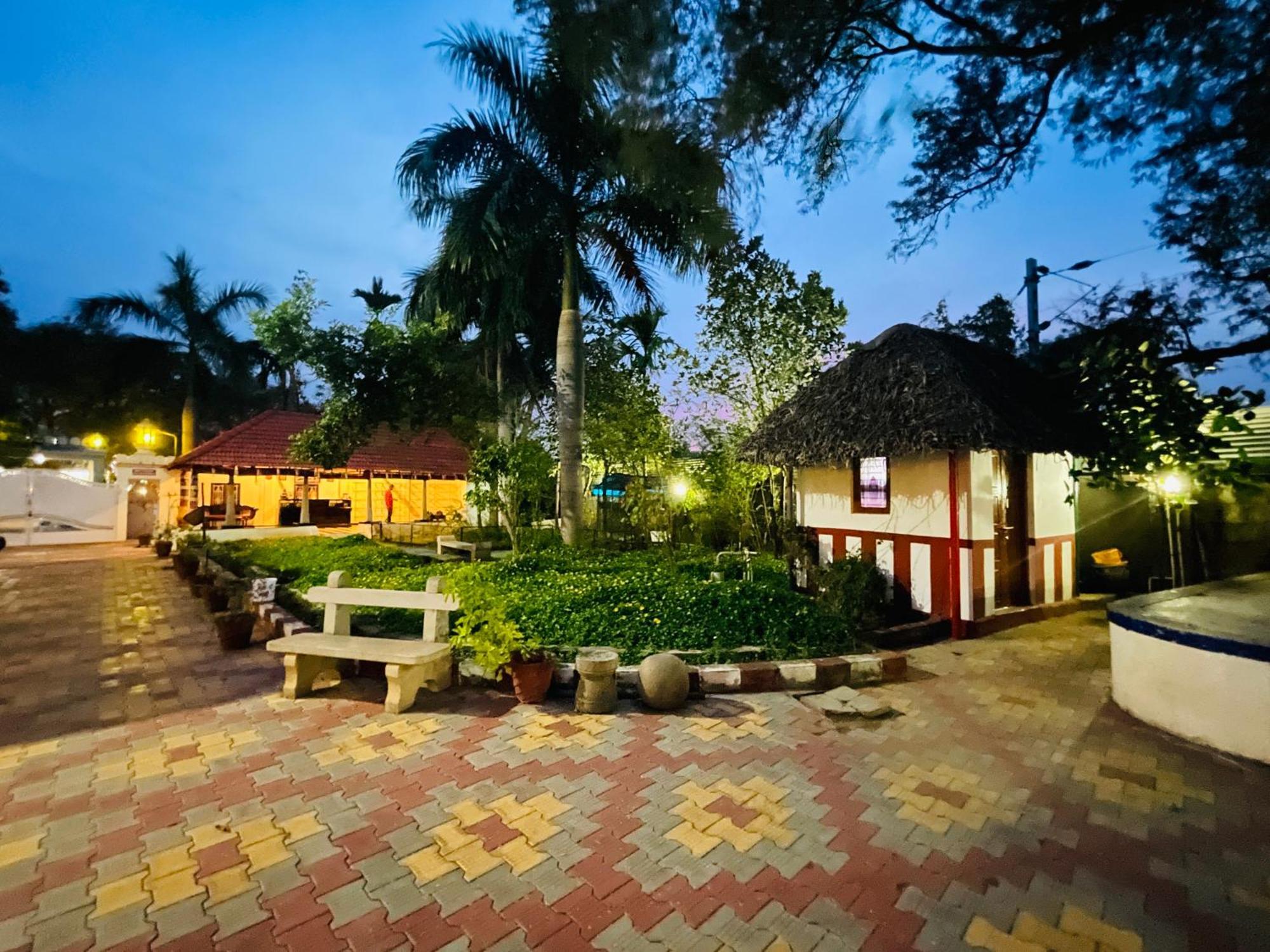 Chola Heritage Resort Karaikudi Zewnętrze zdjęcie